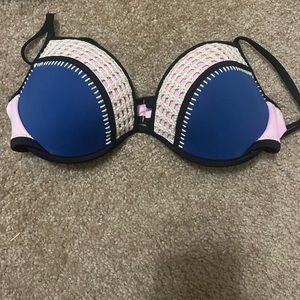 VICTORIA’S SECRET BATHING SUIT TOP